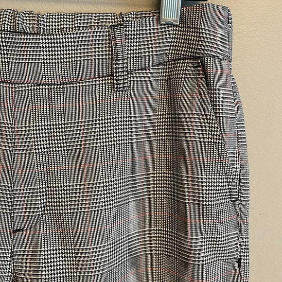 Ankle Length Plaid Pants - sz M - Picture 4 of 13